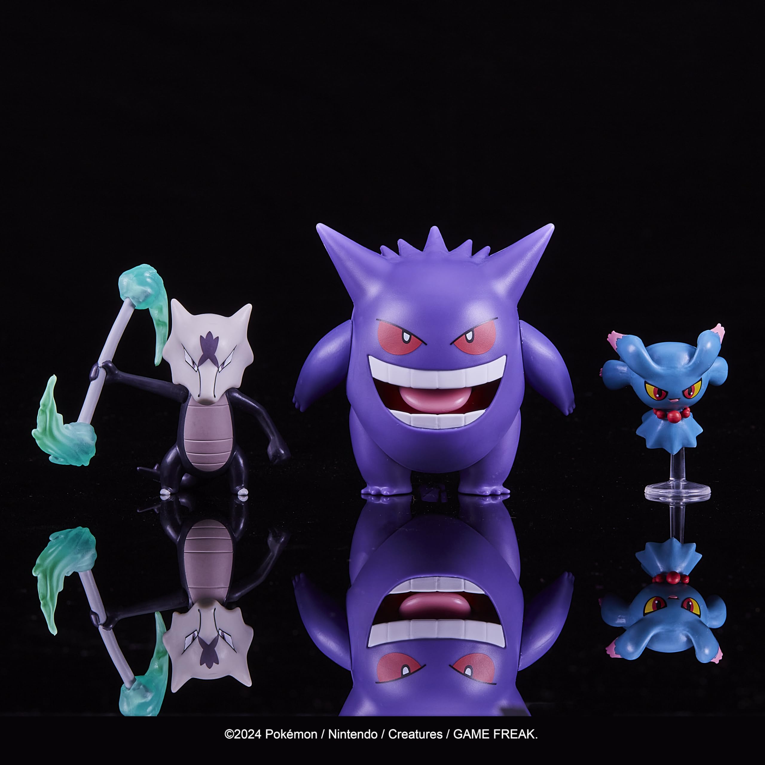 Pokémon Pokémon Battle Figure, Water-Type Theme 3 Pack with Froakie, Wartortle, Lapras - 4.5-inch Froakie Figure, 3-inch Wartortle Figure, 2-inch Froakie - Toys for Kids Fans - Amazon Exclusive