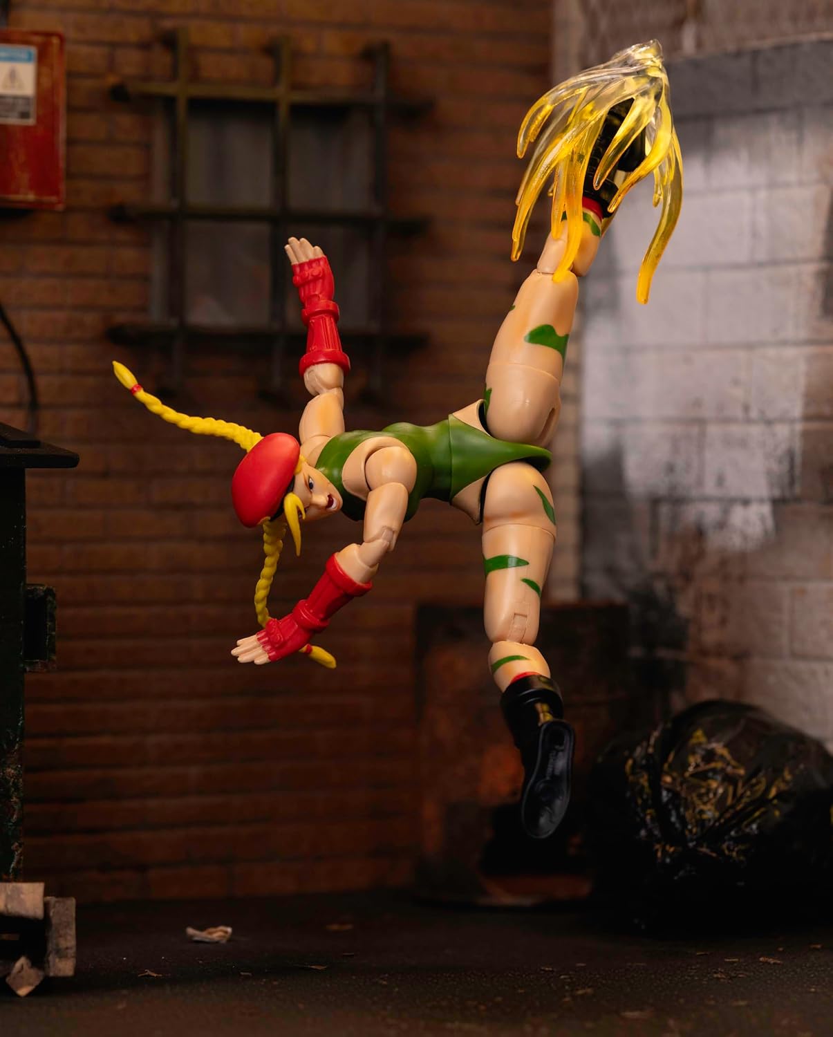 Jada Toys – Street Fighter II Cammy Action Figure - 1:12 Scale Collectible - Includes Interchangeable Heads, Hands, and Accessories - Ages 13+ - Classic Video Game Nostalgia