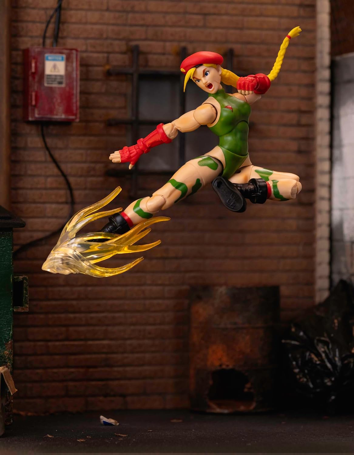 Jada Toys – Street Fighter II Cammy Action Figure - 1:12 Scale Collectible - Includes Interchangeable Heads, Hands, and Accessories - Ages 13+ - Classic Video Game Nostalgia