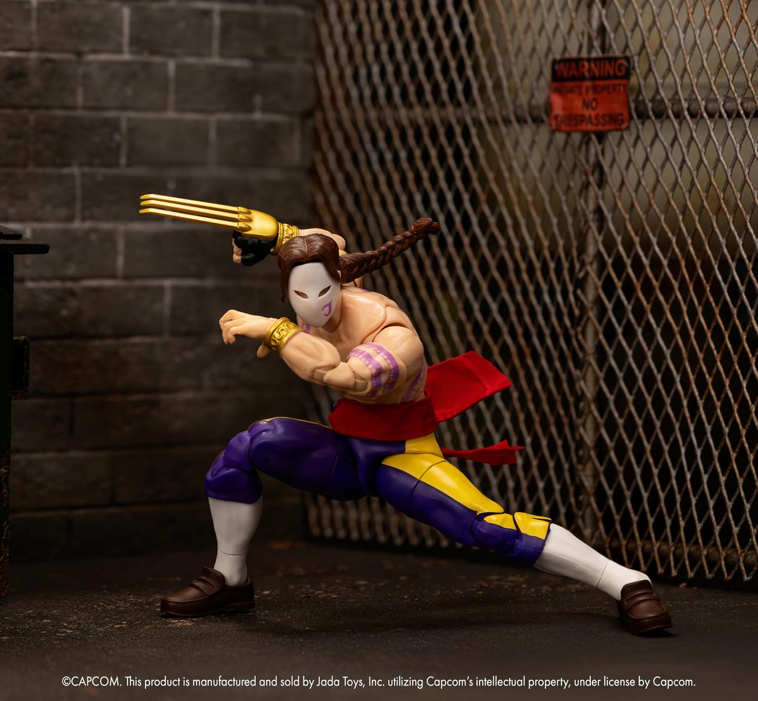 Jada Toys Street Fighter Vega figurine (15 cm) - movable collector's and action figure from Street Fighter 2: The Final Challengers, with alternative head, hands and accessories, for 13 years
