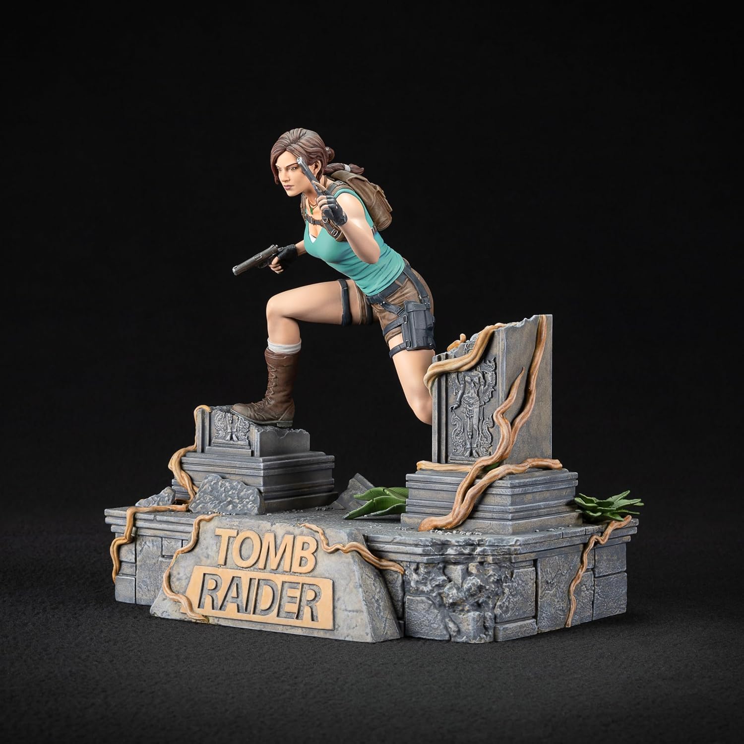 Tomb Raider: Lara Croft PVC Statue