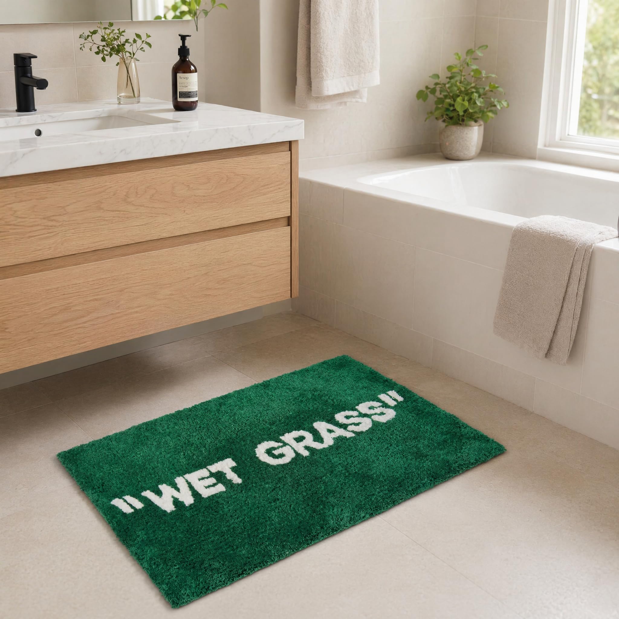 Graduation Bear Rug - Hypebeast Room Decor, Ultra-Soft Hypebeast Rugs with TPR Non-Slip Backing, Trendy Cloud-Like Plush Cute Carpet, Cool Rugs for Bedroom & Man Cave (28"x28") - Flex Gamingproduct_type